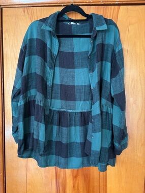 American Eagle Flannel Size M